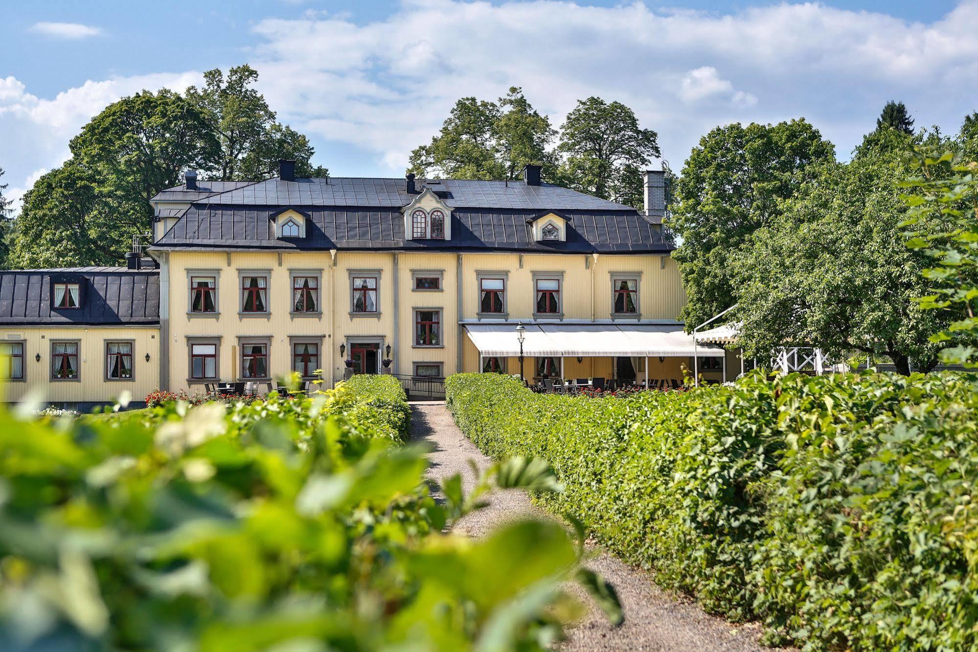 Hotel Hennickehammars Herrgard 3*
